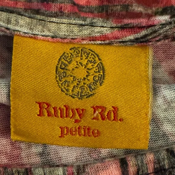 Ruby Rd. Top - Picture 5 of 7